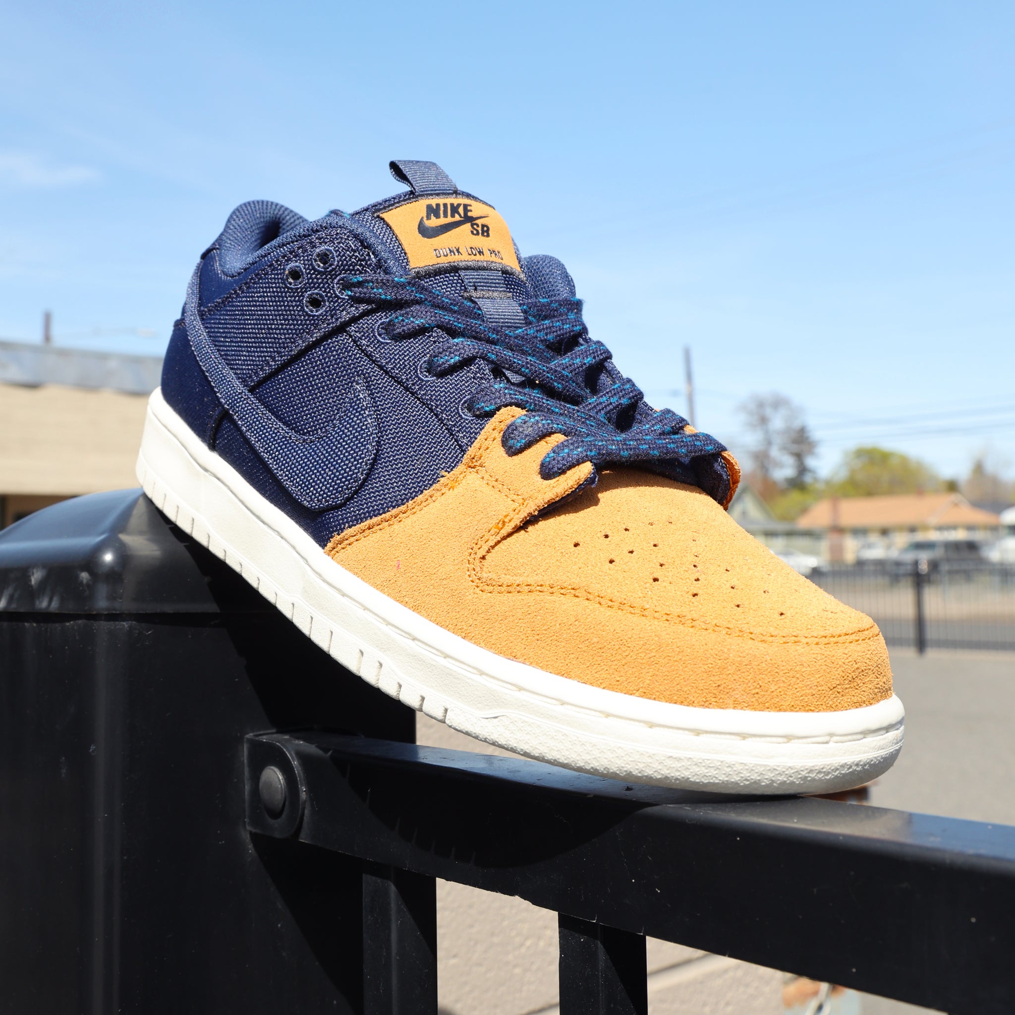 Nike SB Dunk Low PRM (Navy/Desert Ochre) Online Raffle - NewYakCity