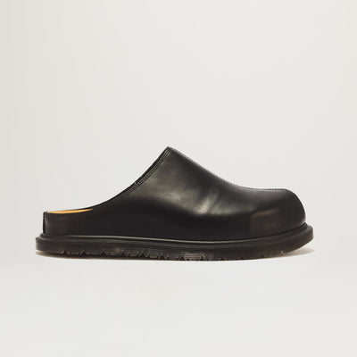 Dr. Martens San Mule (Black Orleans)