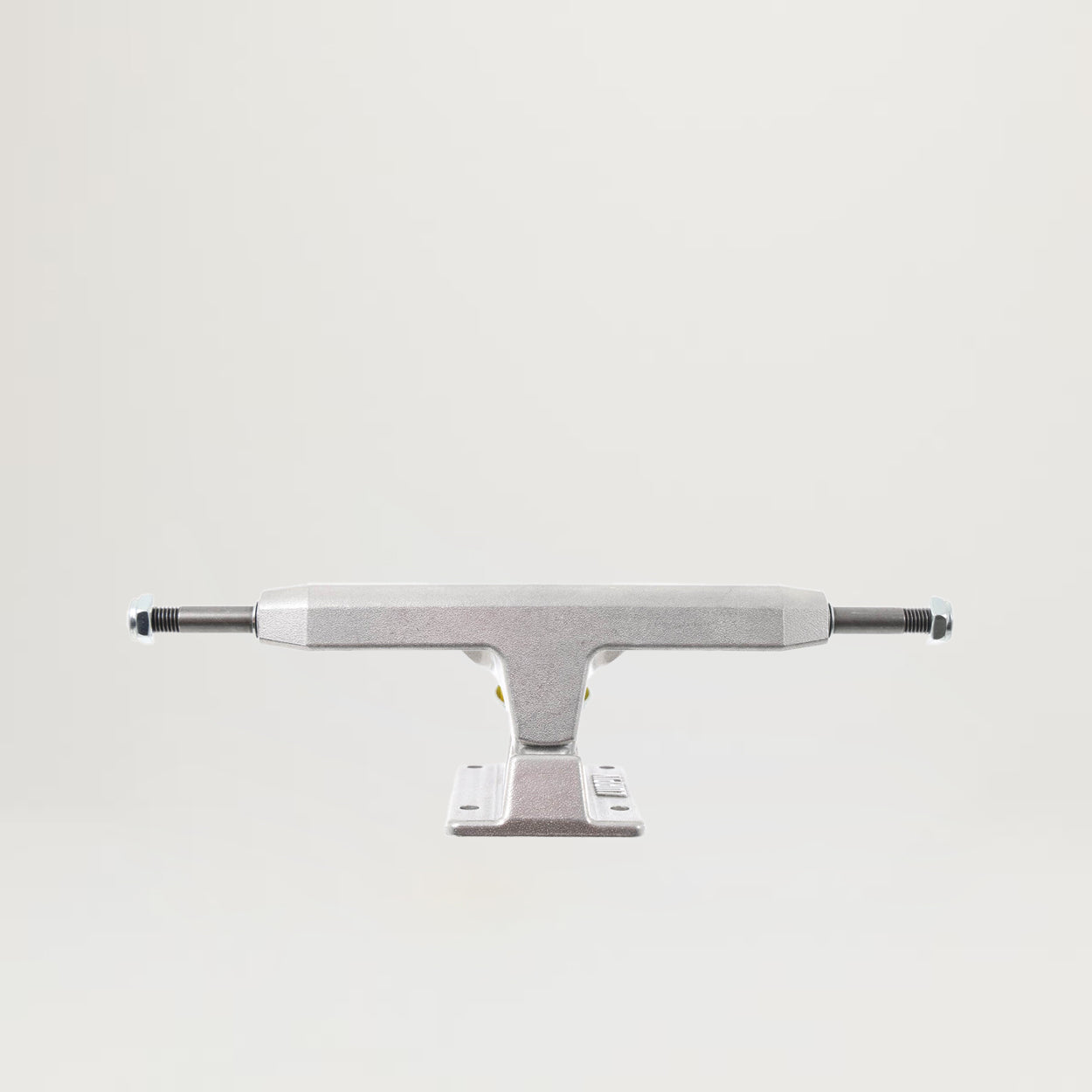 Lurpiv Solid Polished Trucks (Assorted Sizes)