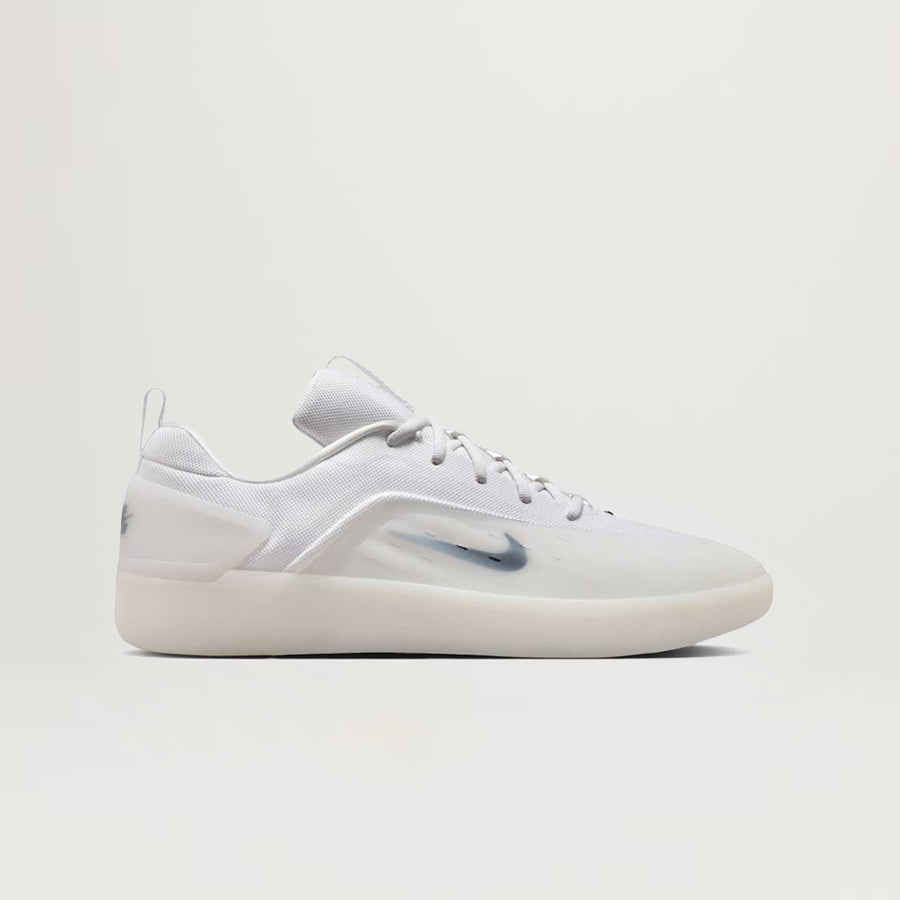 Nike SB Zoom Nyjah 4 (White/Black) $115 Sizes Available