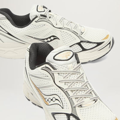 Saucony ProGrid Guide 7 (Onyx/Gold)