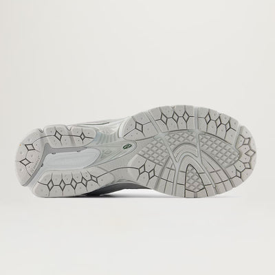 New Balance 2002R (Raincloud/Grey Matter/White)