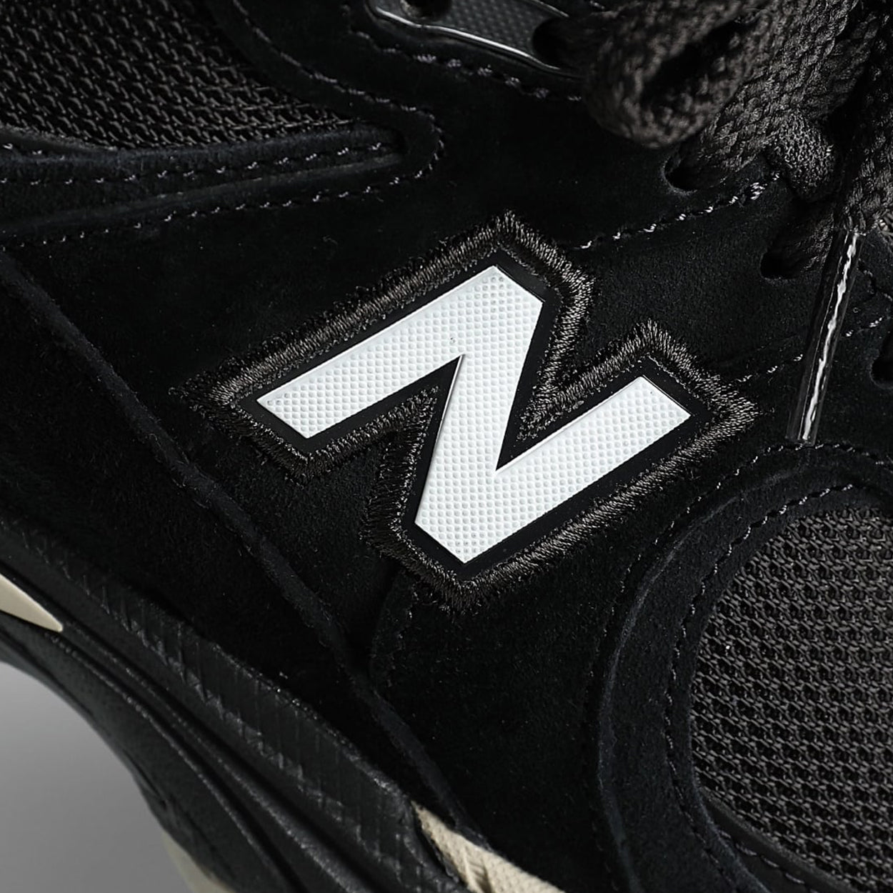 New Balance 2002R (Black)