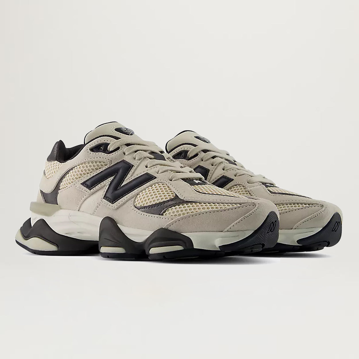 New Balance 9060 (Timberwolf/Black Cement)
