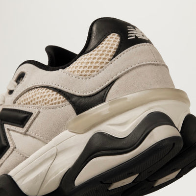 New Balance 9060 (Timberwolf/Black Cement)