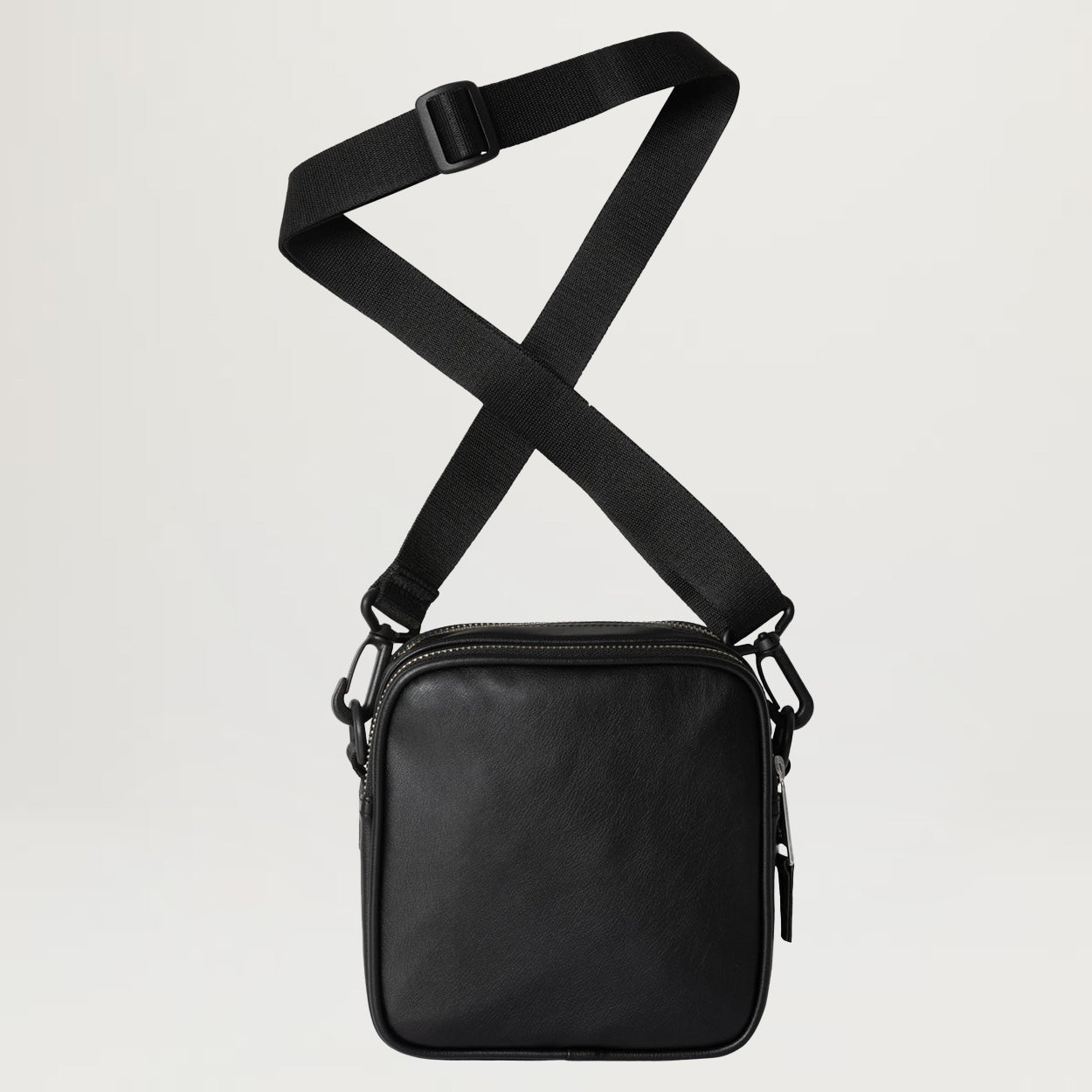 Carhartt WIP Norwich Bag (Black) - NewYakCity